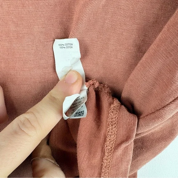 Aerie Women’s Cropped Keyhole Shirt Top Burnt Red Pink Loungewear Distressed XS - Picture 4 of 8